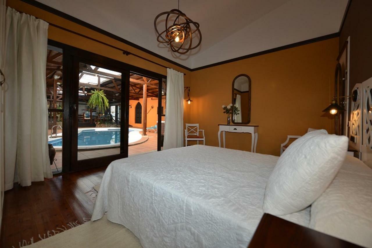 Villa Spa Las Tinajas Triquivijate Buitenkant foto