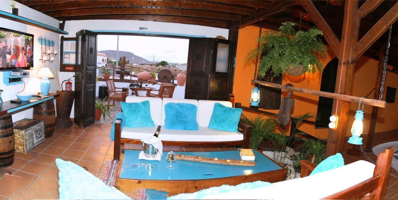 Villa Spa Las Tinajas Triquivijate Buitenkant foto